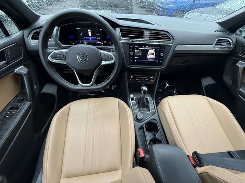 Used 2022 Volkswagen Tiguan SE AWD/4WD image 13