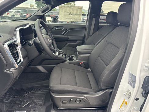 New 2025 GMC Canyon Elevation w/ Convenience Package image 11