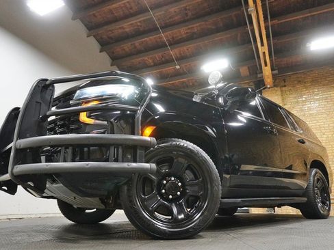 Used 2021 Chevrolet Tahoe 4WD image 3