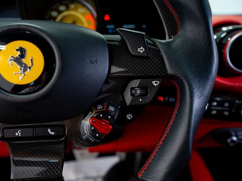 Used 2020 Ferrari 812 Superfast RWD image 84