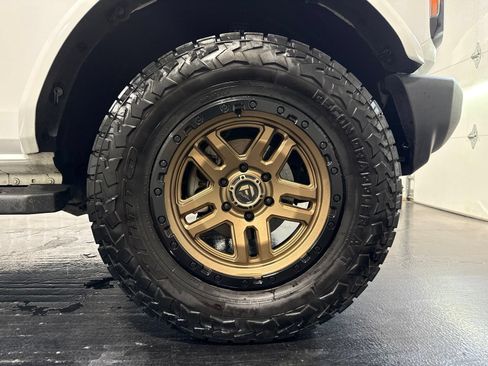 Used 2023 Ford Bronco Outer Banks AWD/4WD image 9