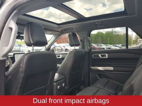 Used 2022 Ford Explorer XLT w/ Equipment Group 202A AWD/4WD image 26