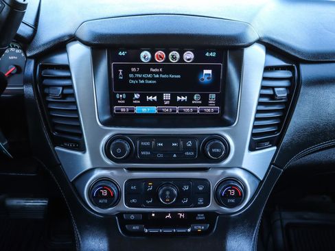 Used 2017 GMC Yukon SLE w/ Convenience Package image 28