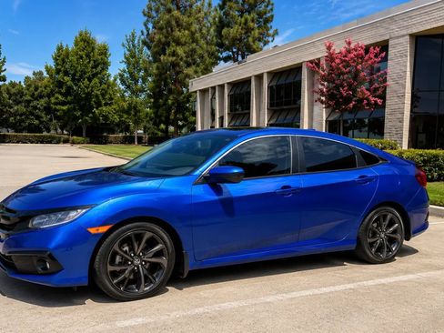 Used 2021 Honda Civic Sport image 8