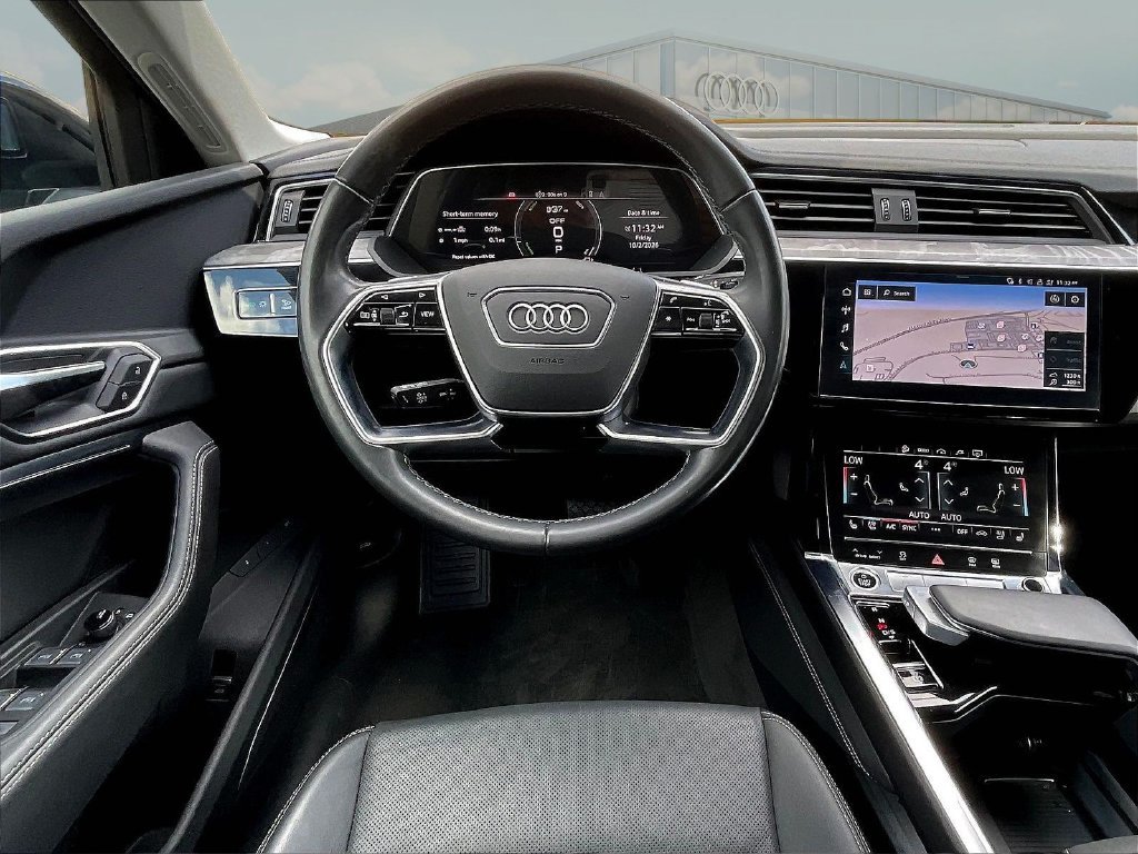 Used 2024 Audi Q8 e-tron Premium Plus w/ Premium Plus Package AWD/4WD image 10