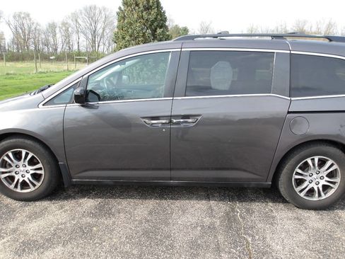 Used 2013 Honda Odyssey EX image 30