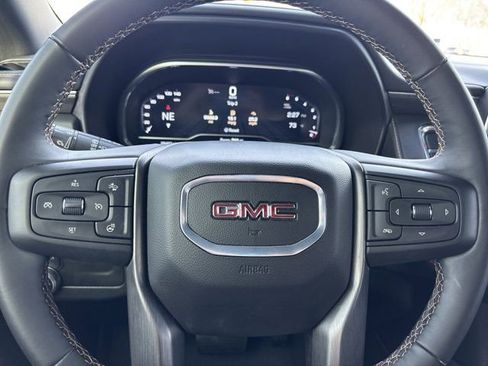 Used 2024 GMC Yukon AT4 w/ Technology Package image 31