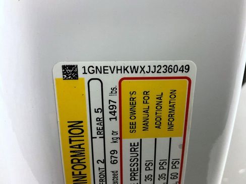 Certified 2018 Chevrolet Traverse LT image 25