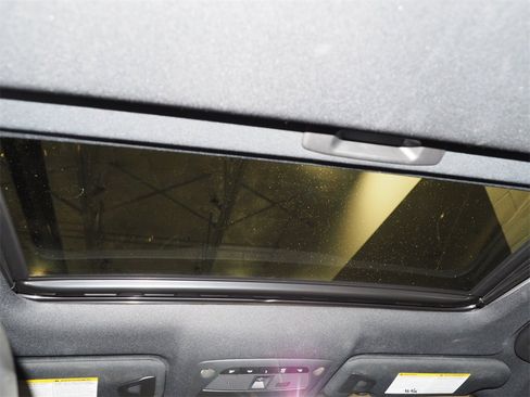 Used 2018 INFINITI Q50 Red Sport 400 w/ Carbon Fiber Package image 10