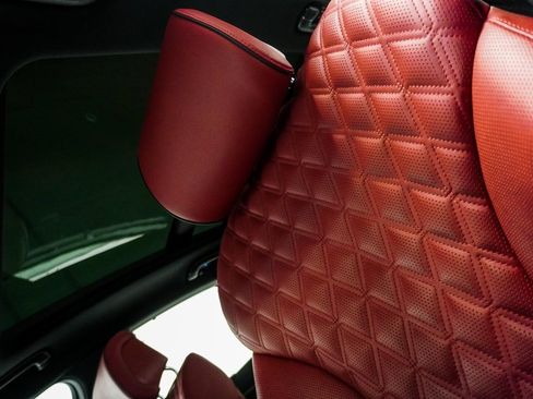 Used 2023 Genesis G80 2.5T w/ Sport Prestige Package image 8