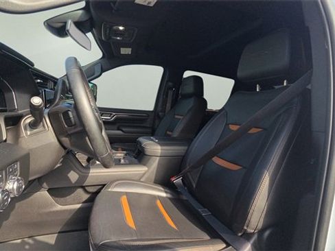 Used 2024 GMC Sierra 2500 AT4 w/ AT4 Preferred Package image 27