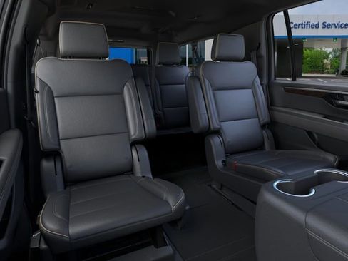 New 2026 Chevrolet Suburban Premier AWD/4WD image 17