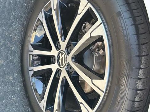 Used 2025 Volkswagen Jetta Sport FWD image 17