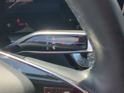 Used 2024 Cadillac Lyriq Tech AWD/4WD image 15