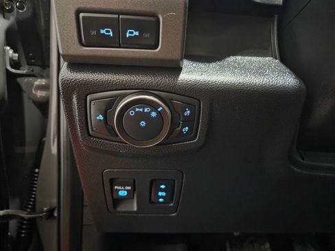 Used 2020 Ford F150 Raptor w/ Equipment Group 802A Luxury image 40