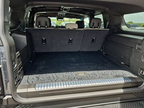 New 2026 GMC Hummer EV SUV AWD/4WD image 39