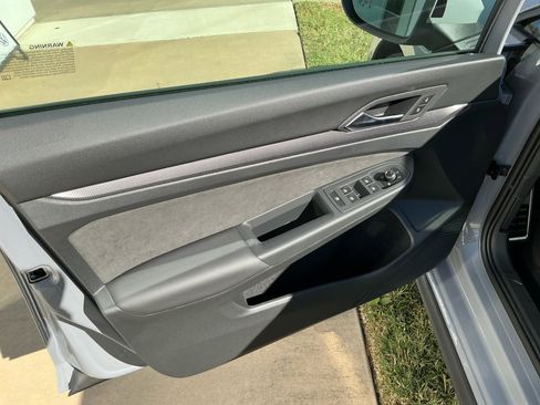 New 2025 Volkswagen GTI SE image 31