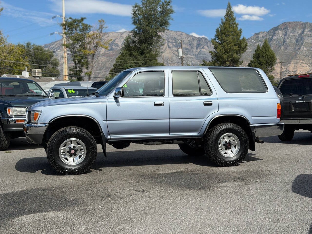 Used 1990 Toyota 4Runner SR5 AWD/4WD image 98
