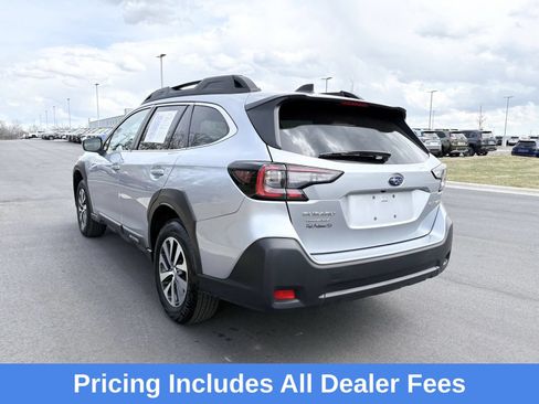 Certified 2025 Subaru Outback Premium AWD/4WD image 6