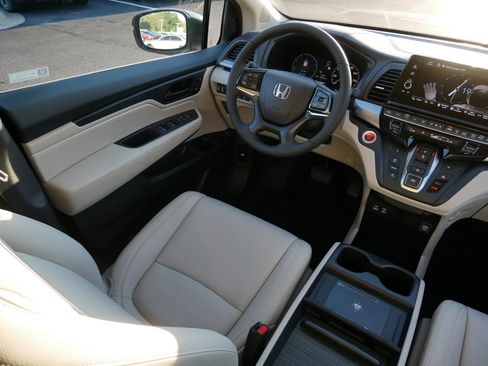 New 2026 Honda Odyssey EX-L image 9