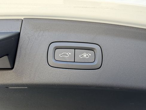 Used 2023 Polestar Polestar 2 AWD/4WD image 40