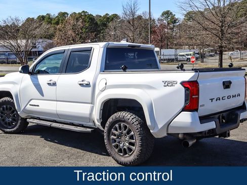 Used 2024 Toyota Tacoma TRD Sport RWD image 5