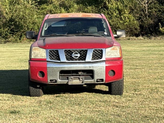 Used 2006 Nissan Titan SE AWD/4WD image 2