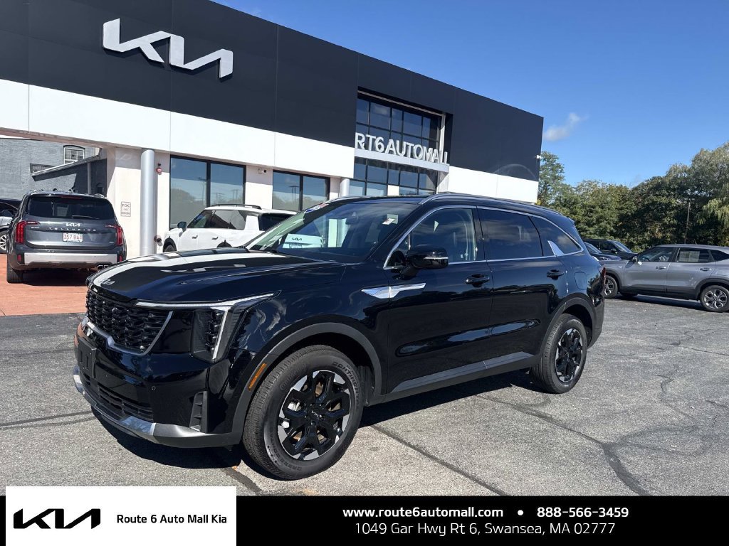 Used 2025 Kia Sorento S AWD/4WD image 1