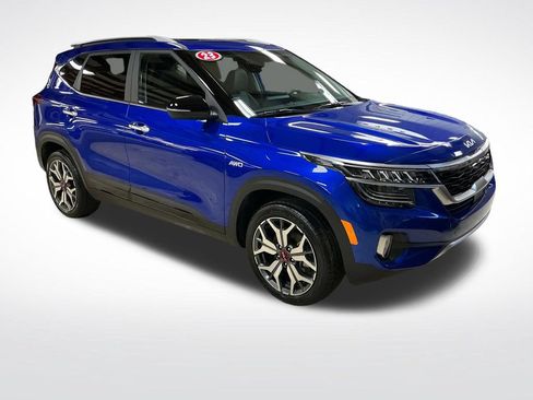 Used 2023 Kia Seltos SX w/ SX Sunroof Package AWD/4WD image 8