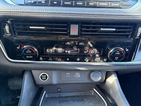 Used 2023 Nissan Rogue Platinum w/ Platinum Premium Package image 24