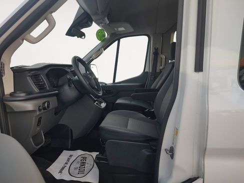 Used 2023 Ford Transit 350 XLT image 9