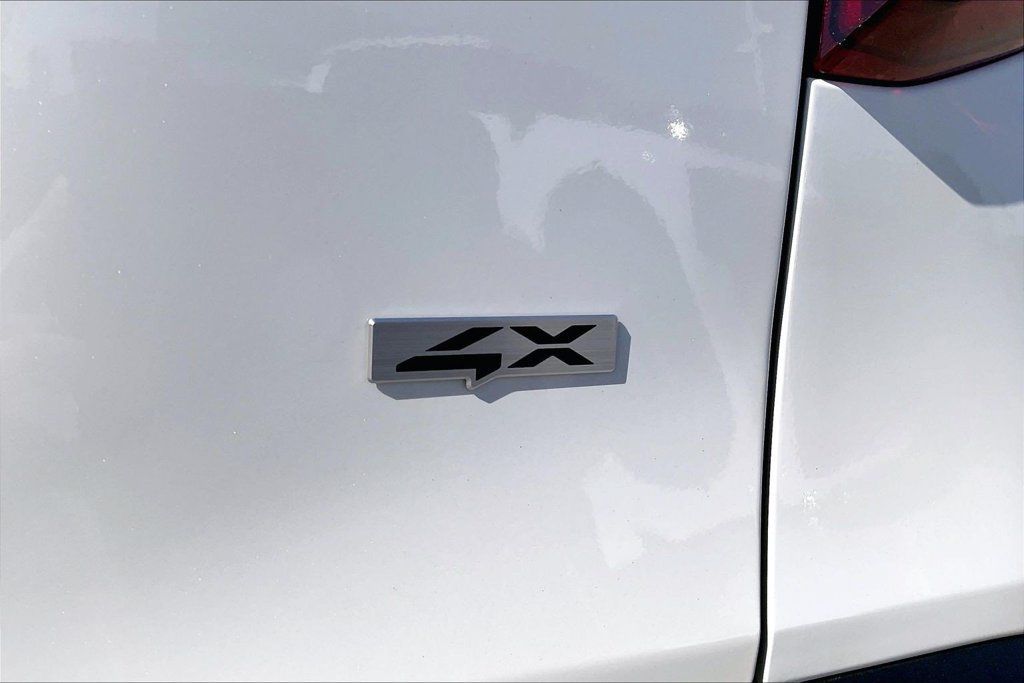 Used 2026 Kia Seltos EX AWD/4WD image 8