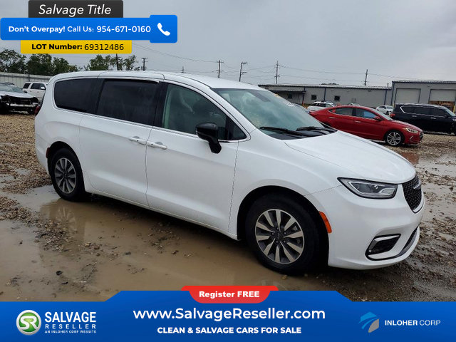 Used 2024 Chrysler Pacifica Limited FWD image 5