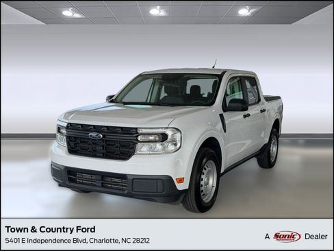 Used 2022 Ford Maverick XL image 1