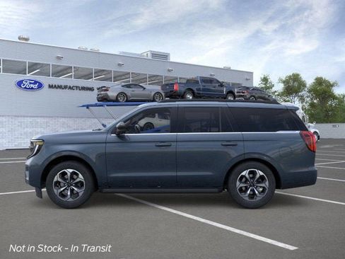New 2026 Ford Expedition Active RWD image 4