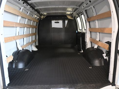 Used 2025 Chevrolet Express 2500 w/ Driver Convenience Package RWD image 19