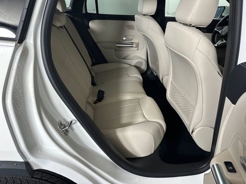 New 2026 Mercedes-Benz GLA 250 4MATIC image 17