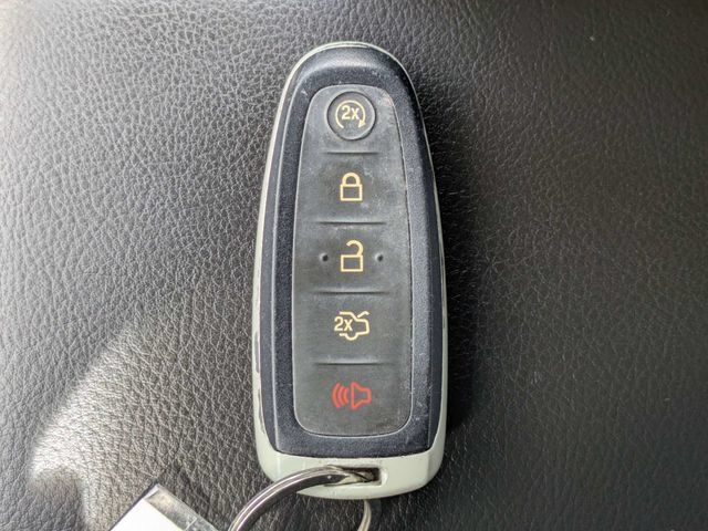 Used 2014 Ford Focus Titanium FWD image 34