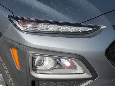 Used 2021 Hyundai Kona SE FWD image 9