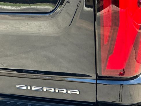 Certified 2025 GMC Sierra 2500 Denali Ultimate AWD/4WD image 28