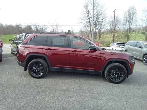 New 2026 Jeep Grand Cherokee Altitude AWD/4WD image 3
