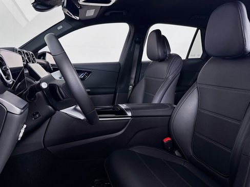 Certified 2026 Mercedes-Benz GLC 300 GLC 300 image 17