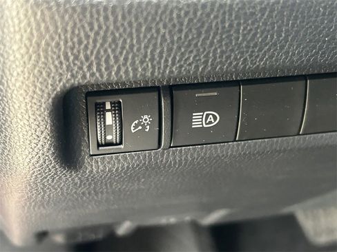 Used 2024 Toyota RAV4 XLE Premium image 25