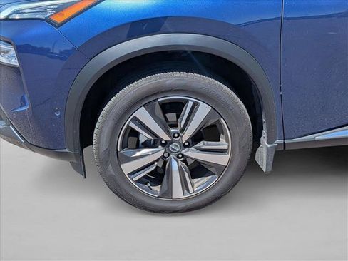 Used 2023 Nissan Rogue SL w/ SL Premium Package FWD image 14