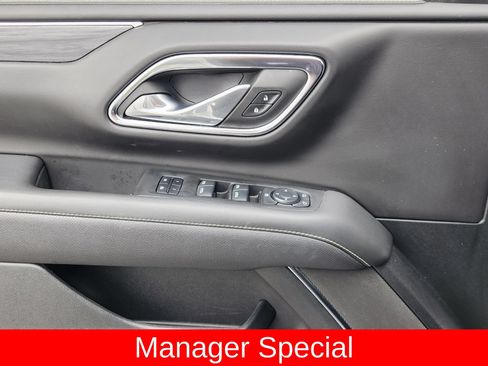 Used 2024 GMC Yukon SLT AWD/4WD image 24