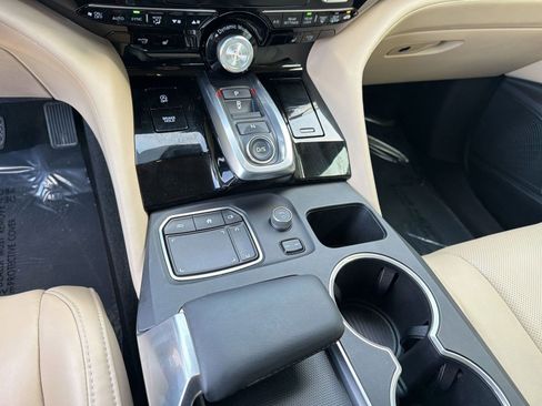 Used 2023 Acura MDX SH-AWD w/ Technology Package image 17