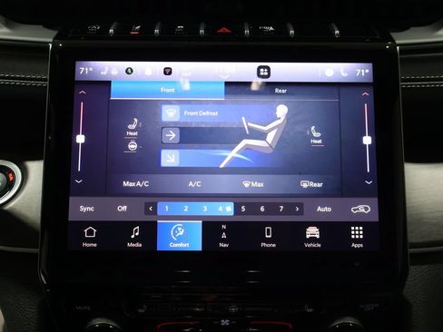 Used 2025 Jeep Grand Cherokee L Limited AWD/4WD image 29