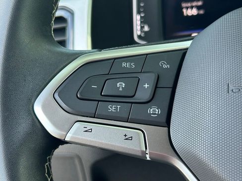 Used 2023 Volkswagen Atlas SE w/ Black Wheel Package image 24