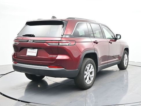 Used 2022 Jeep Grand Cherokee Limited image 6
