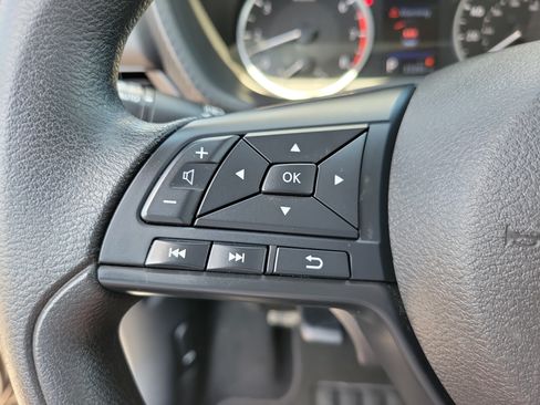 Used 2025 Nissan Sentra S FWD image 21